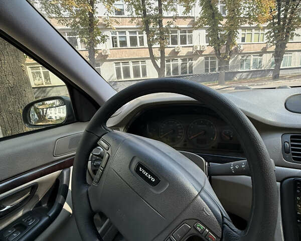 Чорний Вольво S80, об'ємом двигуна 2.9 л та пробігом 375 тис. км за 5500 $, фото 12 на Automoto.ua