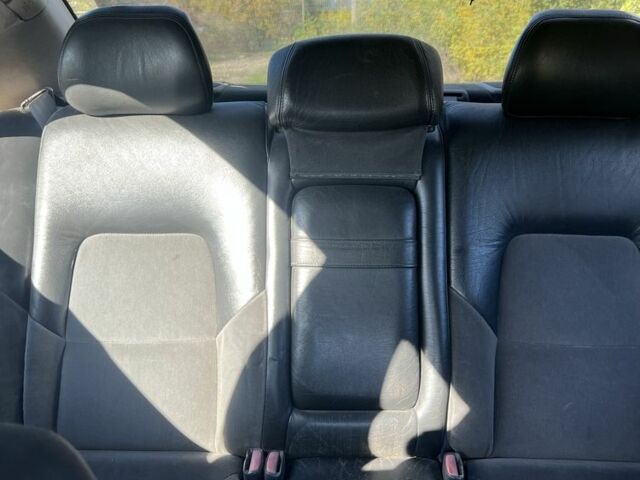 Черный Вольво С80, объемом двигателя 2.5 л и пробегом 225 тыс. км за 2500 $, фото 1 на Automoto.ua