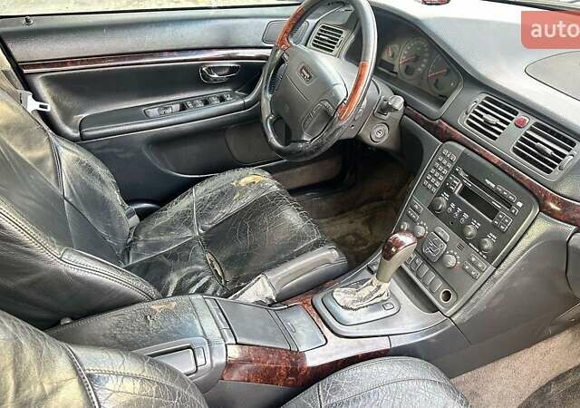 Черный Вольво С80, объемом двигателя 2.8 л и пробегом 368 тыс. км за 2550 $, фото 10 на Automoto.ua