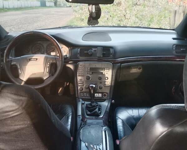 Черный Вольво С80, объемом двигателя 2 л и пробегом 344 тыс. км за 2700 $, фото 4 на Automoto.ua