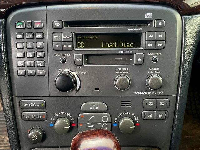 Чорний Вольво S80, об'ємом двигуна 2 л та пробігом 0 тис. км за 3500 $, фото 4 на Automoto.ua