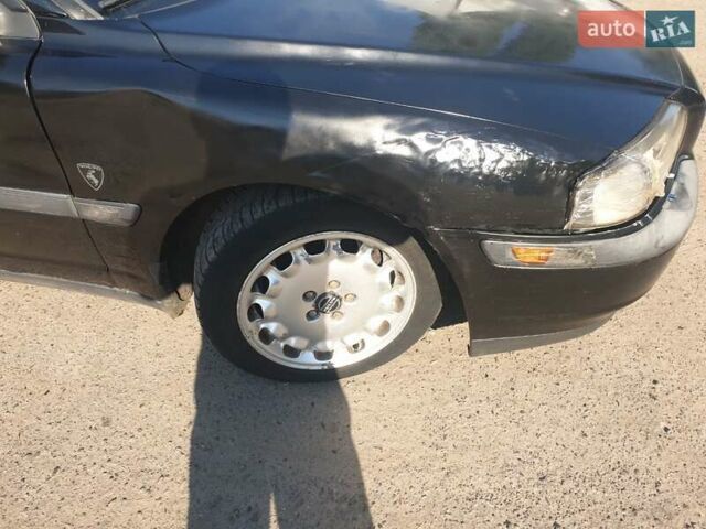 Черный Вольво С80, объемом двигателя 2.8 л и пробегом 300 тыс. км за 1500 $, фото 1 на Automoto.ua