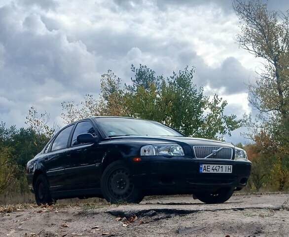 Черный Вольво С80, объемом двигателя 2.4 л и пробегом 300 тыс. км за 4500 $, фото 1 на Automoto.ua