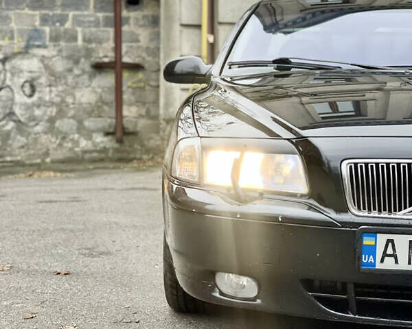 Черный Вольво С80, объемом двигателя 2.92 л и пробегом 282 тыс. км за 4399 $, фото 8 на Automoto.ua