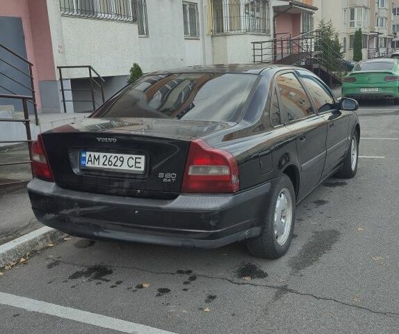 Черный Вольво С80, объемом двигателя 2.4 л и пробегом 390 тыс. км за 5500 $, фото 2 на Automoto.ua