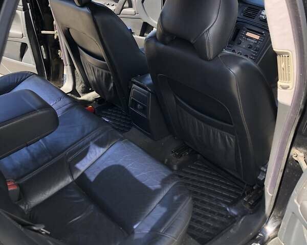 Чорний Вольво S80, об'ємом двигуна 2.44 л та пробігом 330 тис. км за 3200 $, фото 9 на Automoto.ua