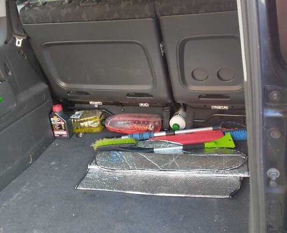 Черный Вольво С80, объемом двигателя 2.92 л и пробегом 155 тыс. км за 4000 $, фото 4 на Automoto.ua