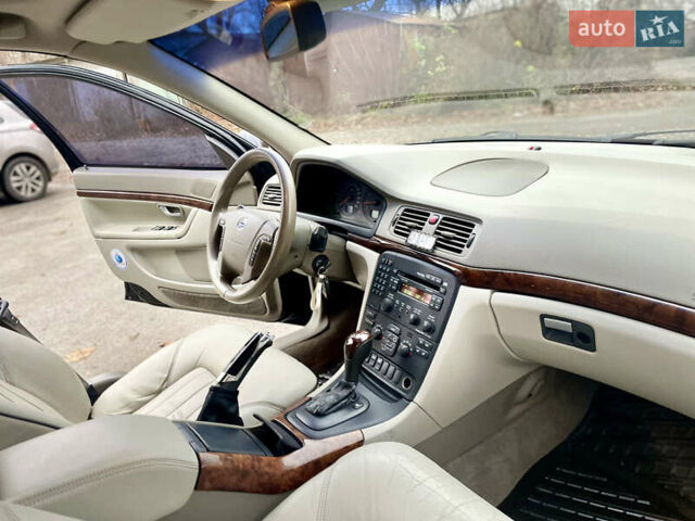 Черный Вольво С80, объемом двигателя 2.92 л и пробегом 282 тыс. км за 4399 $, фото 23 на Automoto.ua