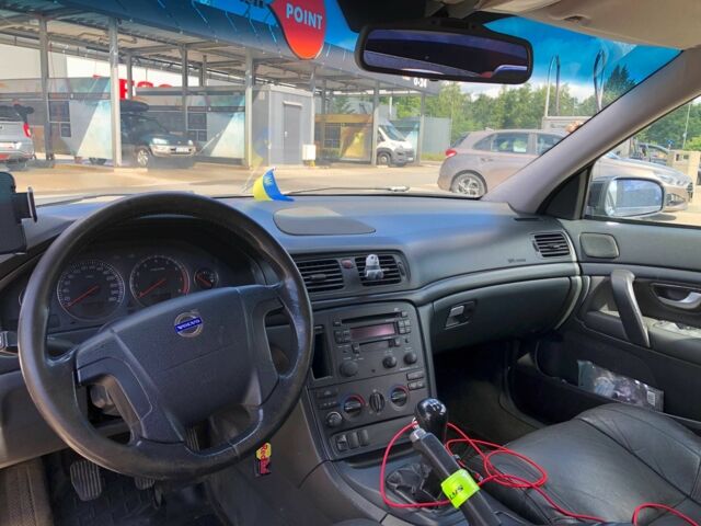 Черный Вольво С80, объемом двигателя 2.4 л и пробегом 347 тыс. км за 3500 $, фото 2 на Automoto.ua