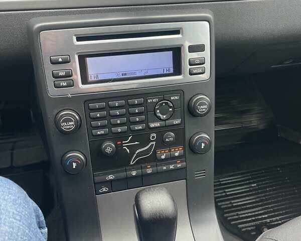 Черный Вольво С80, объемом двигателя 2.52 л и пробегом 270 тыс. км за 5400 $, фото 15 на Automoto.ua