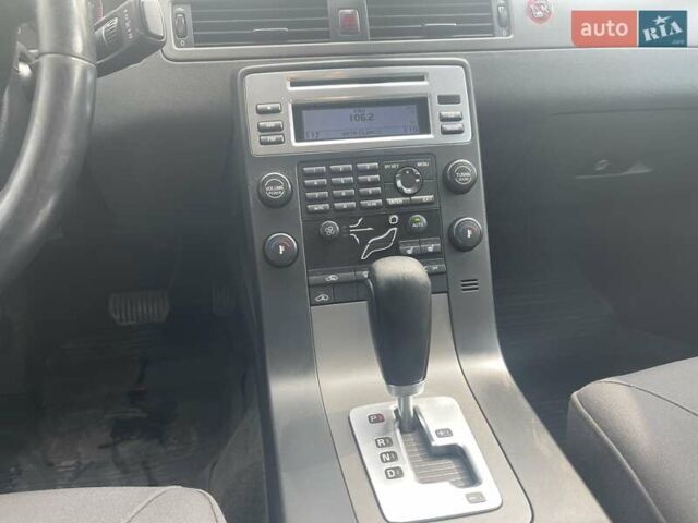 Черный Вольво С80, объемом двигателя 2.52 л и пробегом 270 тыс. км за 5400 $, фото 36 на Automoto.ua