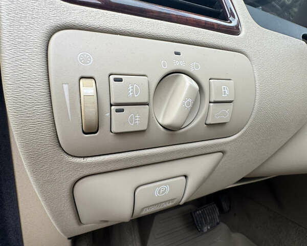 Черный Вольво С80, объемом двигателя 3.2 л и пробегом 349 тыс. км за 8900 $, фото 38 на Automoto.ua