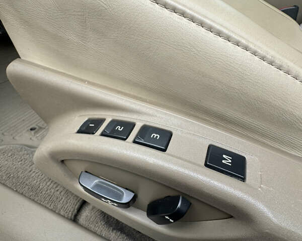 Чорний Вольво S80, об'ємом двигуна 3.2 л та пробігом 349 тис. км за 8500 $, фото 18 на Automoto.ua