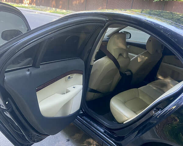 Черный Вольво С80, объемом двигателя 2.5 л и пробегом 357 тыс. км за 6600 $, фото 3 на Automoto.ua