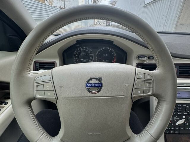 Черный Вольво С80, объемом двигателя 3.2 л и пробегом 349 тыс. км за 8900 $, фото 21 на Automoto.ua