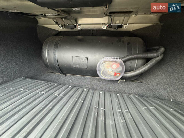 Чорний Вольво S80, об'ємом двигуна 3.2 л та пробігом 349 тис. км за 8500 $, фото 36 на Automoto.ua