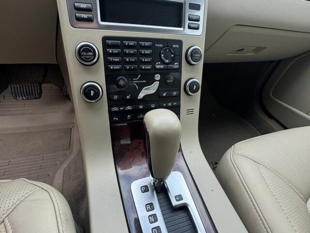 Черный Вольво С80, объемом двигателя 3.2 л и пробегом 349 тыс. км за 8900 $, фото 15 на Automoto.ua