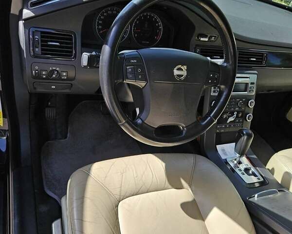 Черный Вольво С80, объемом двигателя 2.4 л и пробегом 311 тыс. км за 8500 $, фото 7 на Automoto.ua