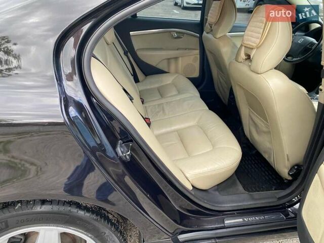 Черный Вольво С80, объемом двигателя 2.5 л и пробегом 176 тыс. км за 9500 $, фото 3 на Automoto.ua