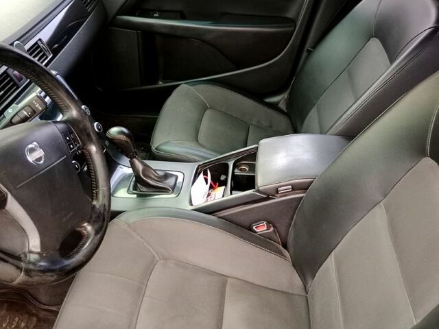 Чорний Вольво S80, об'ємом двигуна 2 л та пробігом 0 тис. км за 6900 $, фото 3 на Automoto.ua