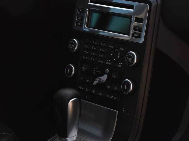 Черный Вольво С80, объемом двигателя 2 л и пробегом 365 тыс. км за 9499 $, фото 12 на Automoto.ua