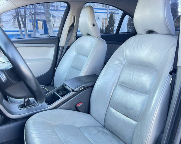 Черный Вольво С80, объемом двигателя 1.98 л и пробегом 209 тыс. км за 7800 $, фото 10 на Automoto.ua