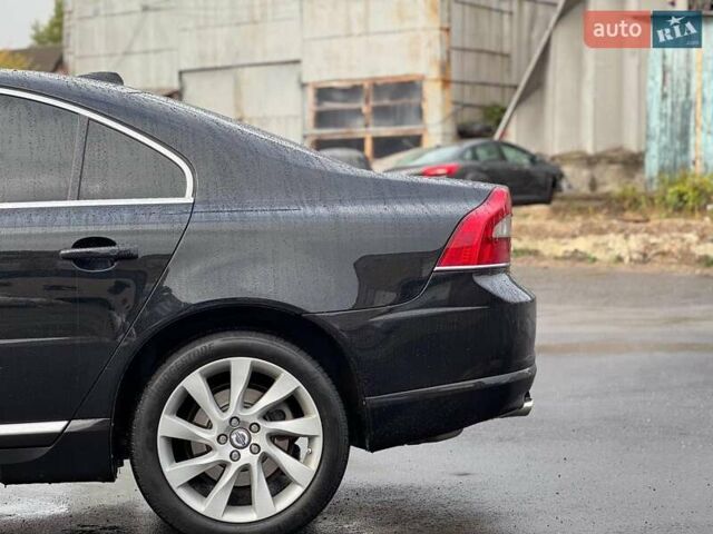 Черный Вольво С80, объемом двигателя 3 л и пробегом 282 тыс. км за 11290 $, фото 6 на Automoto.ua