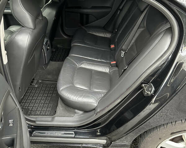 Чорний Вольво S80, об'ємом двигуна 2 л та пробігом 281 тис. км за 13000 $, фото 64 на Automoto.ua
