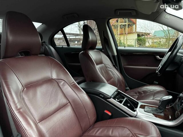 Чорний Вольво S80, об'ємом двигуна 2 л та пробігом 186 тис. км за 13990 $, фото 26 на Automoto.ua