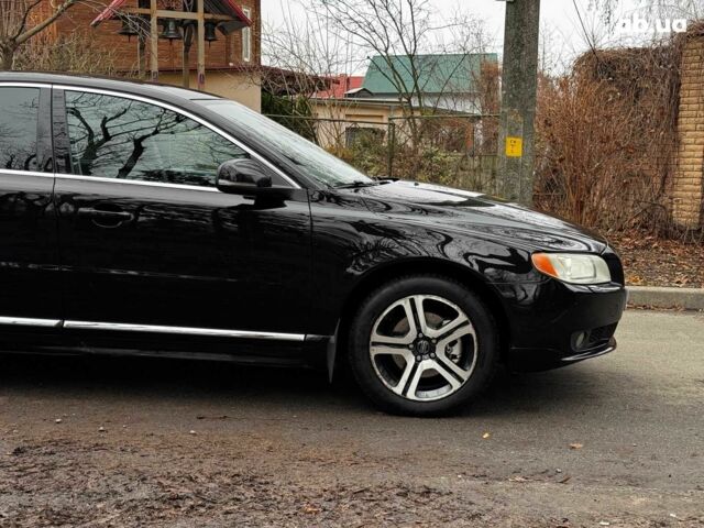 Чорний Вольво S80, об'ємом двигуна 2 л та пробігом 186 тис. км за 13990 $, фото 3 на Automoto.ua