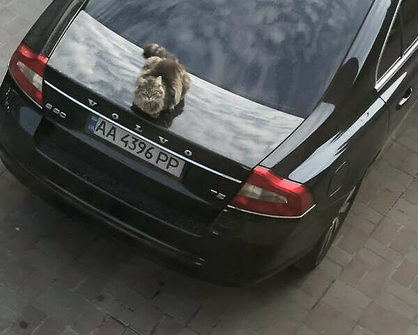 Черный Вольво С80, объемом двигателя 2 л и пробегом 160 тыс. км за 14000 $, фото 10 на Automoto.ua