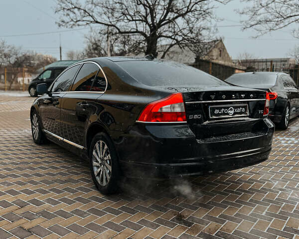 Черный Вольво С80, объемом двигателя 2 л и пробегом 225 тыс. км за 9900 $, фото 6 на Automoto.ua