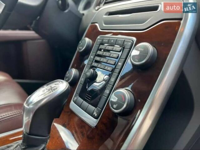 Черный Вольво С80, объемом двигателя 2 л и пробегом 178 тыс. км за 12500 $, фото 16 на Automoto.ua