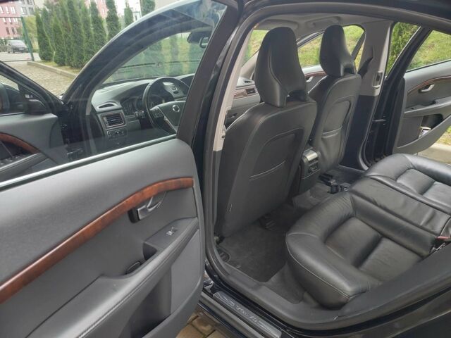 Чорний Вольво S80, об'ємом двигуна 3 л та пробігом 217 тис. км за 13700 $, фото 8 на Automoto.ua