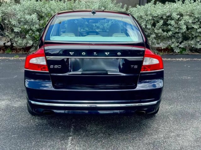 Черный Вольво С80, объемом двигателя 2 л и пробегом 77 тыс. км за 4000 $, фото 3 на Automoto.ua