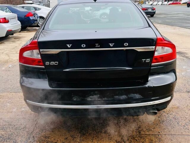 Черный Вольво С80, объемом двигателя 2 л и пробегом 76 тыс. км за 2200 $, фото 4 на Automoto.ua