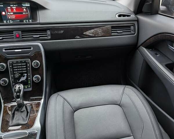 Черный Вольво С80, объемом двигателя 2 л и пробегом 136 тыс. км за 17300 $, фото 51 на Automoto.ua