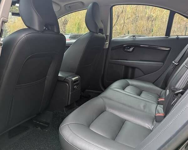 Черный Вольво С80, объемом двигателя 2 л и пробегом 136 тыс. км за 17300 $, фото 36 на Automoto.ua