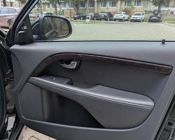 Черный Вольво С80, объемом двигателя 2 л и пробегом 136 тыс. км за 17300 $, фото 54 на Automoto.ua