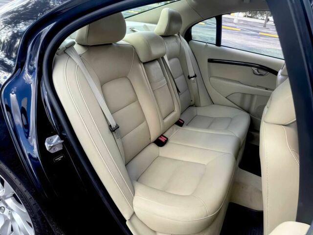 Черный Вольво С80, объемом двигателя 2 л и пробегом 77 тыс. км за 4000 $, фото 10 на Automoto.ua