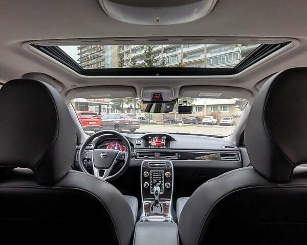 Черный Вольво С80, объемом двигателя 2 л и пробегом 136 тыс. км за 17300 $, фото 46 на Automoto.ua