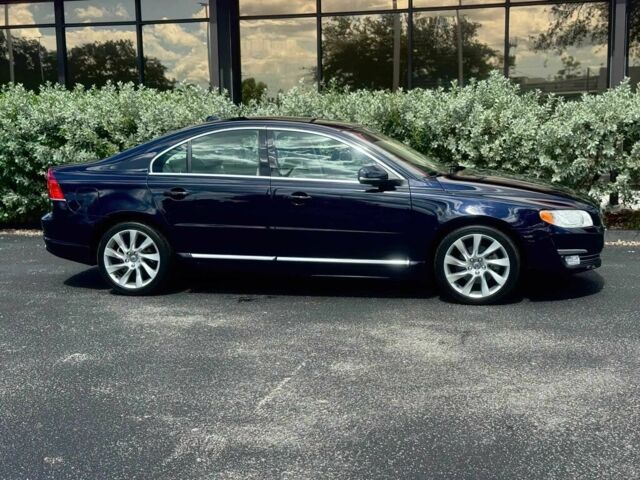 Чорний Вольво S80, об'ємом двигуна 2 л та пробігом 76 тис. км за 2300 $, фото 4 на Automoto.ua