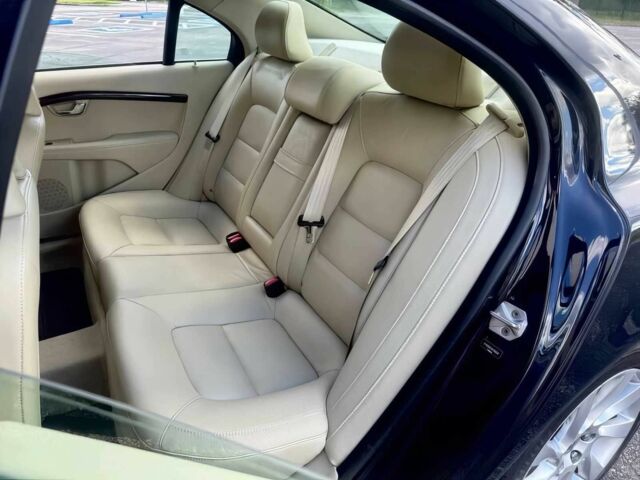 Черный Вольво С80, объемом двигателя 2 л и пробегом 77 тыс. км за 4000 $, фото 11 на Automoto.ua