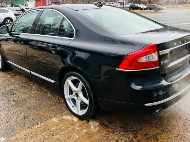 Черный Вольво С80, объемом двигателя 2 л и пробегом 76 тыс. км за 2200 $, фото 3 на Automoto.ua