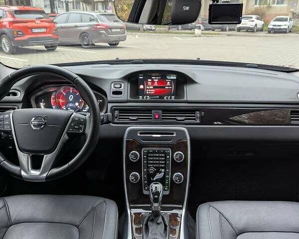 Черный Вольво С80, объемом двигателя 2 л и пробегом 136 тыс. км за 17300 $, фото 47 на Automoto.ua
