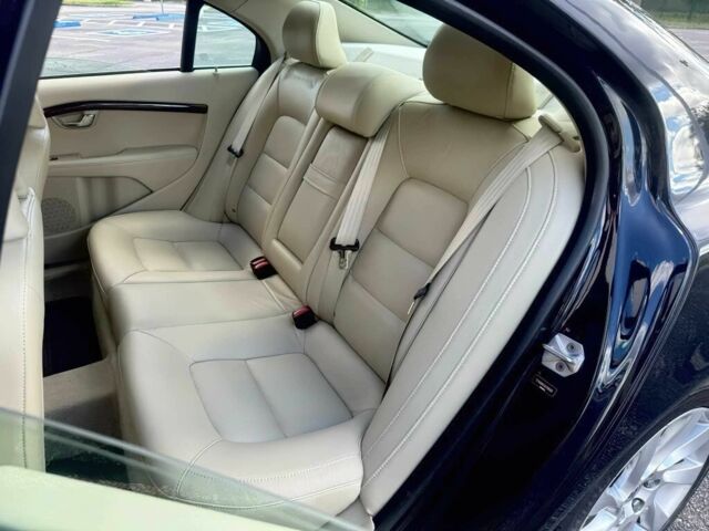 Чорний Вольво S80, об'ємом двигуна 2 л та пробігом 76 тис. км за 2300 $, фото 12 на Automoto.ua