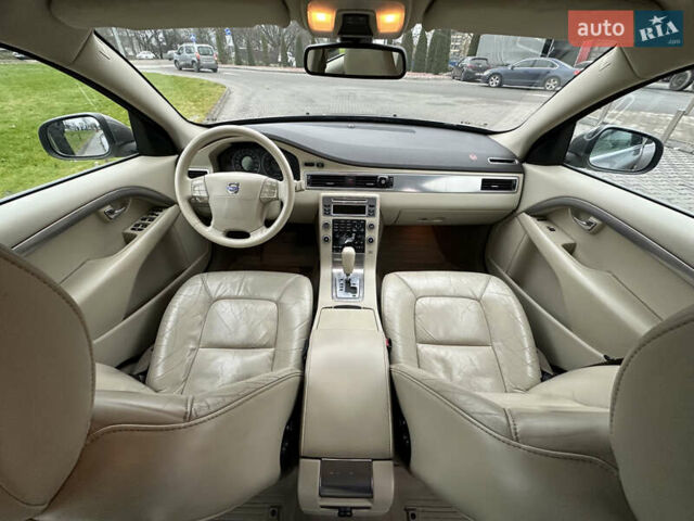 Коричневый Вольво С80, объемом двигателя 2.5 л и пробегом 300 тыс. км за 6700 $, фото 12 на Automoto.ua