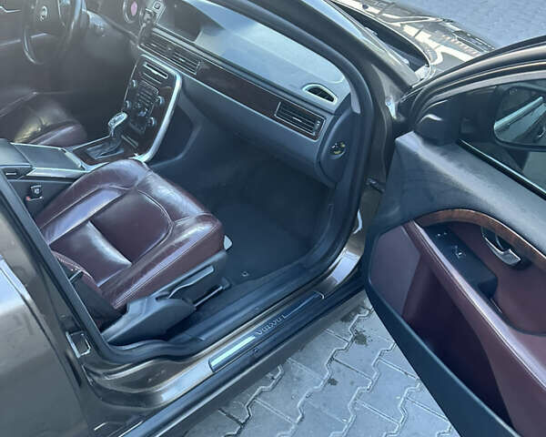 Коричневый Вольво С80, объемом двигателя 1.98 л и пробегом 344 тыс. км за 9800 $, фото 10 на Automoto.ua