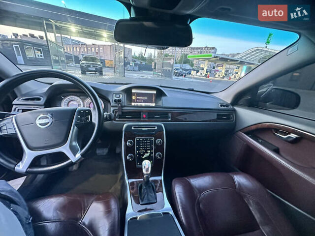 Коричневый Вольво С80, объемом двигателя 1.98 л и пробегом 344 тыс. км за 9800 $, фото 4 на Automoto.ua