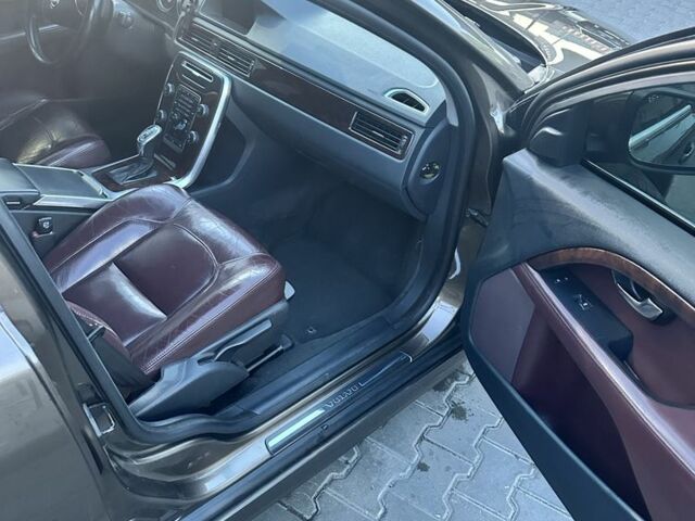 Коричневий Вольво S80, об'ємом двигуна 2 л та пробігом 235 тис. км за 10500 $, фото 5 на Automoto.ua